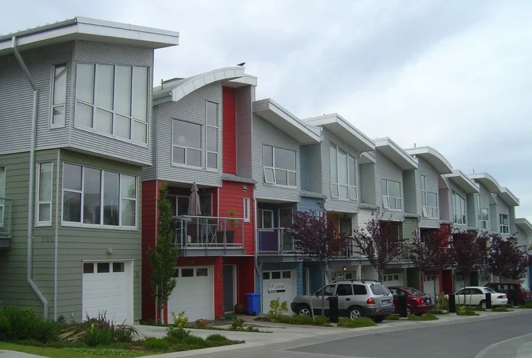 Complejo residencial de arquitectura moderna